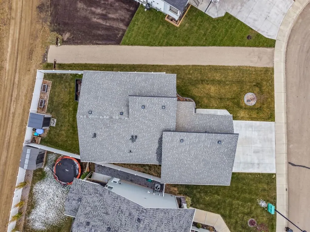 33 Maclean Close