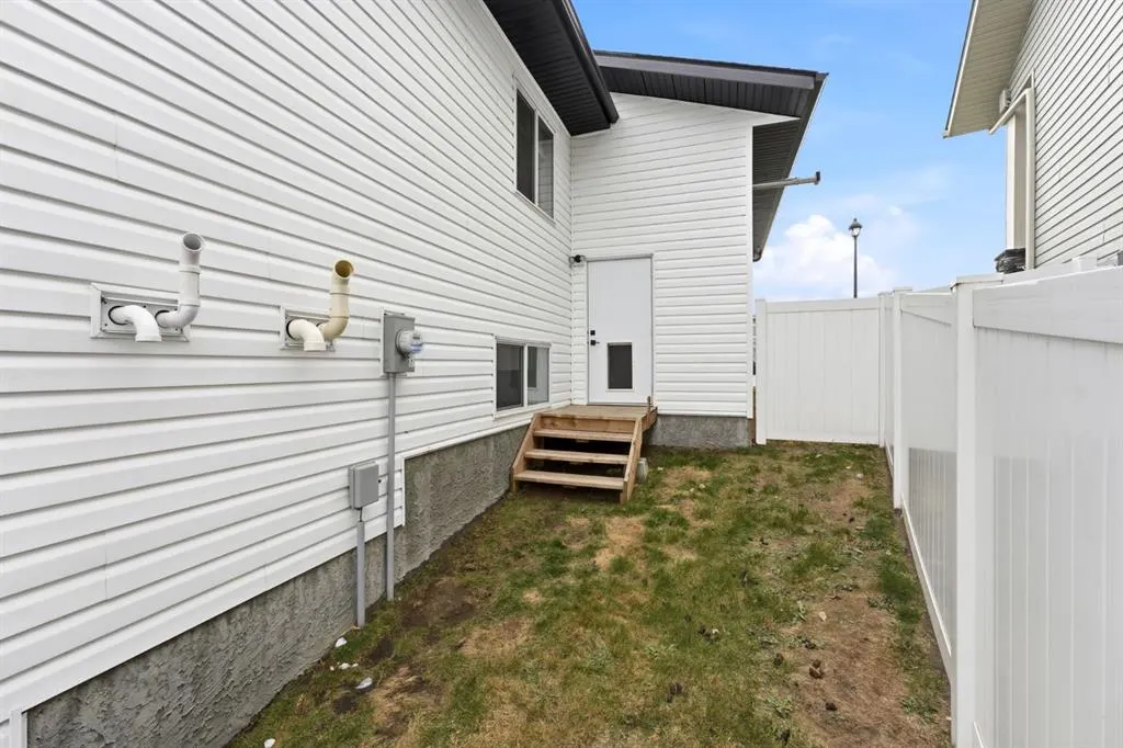33 Maclean Close