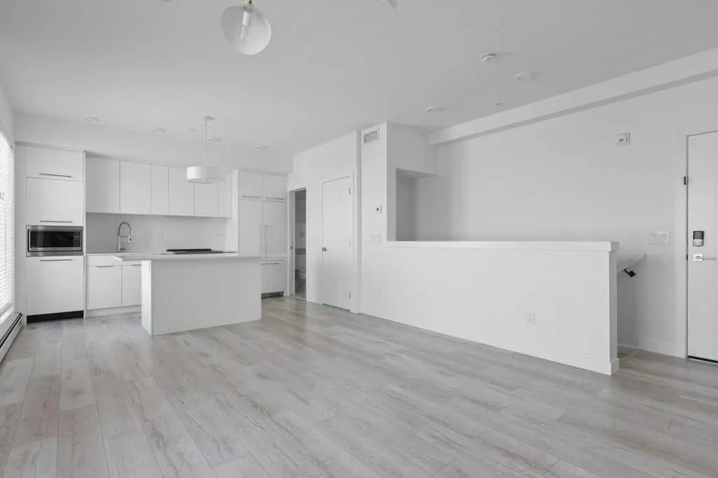 3130 Thirsk Street NW #415
