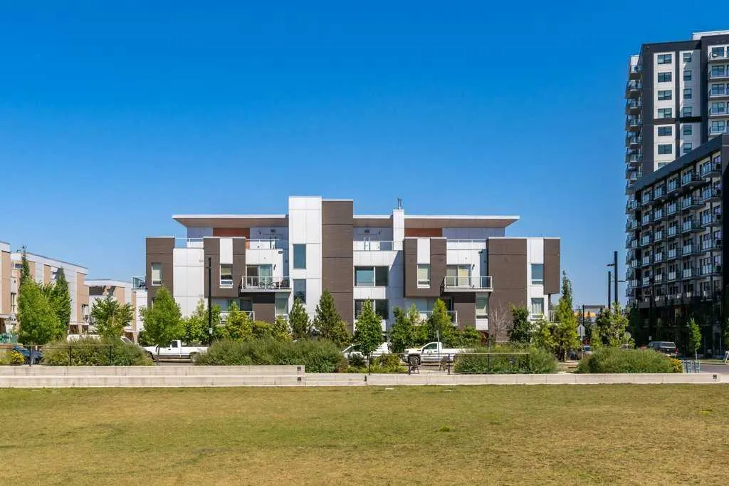 3130 Thirsk Street NW #415