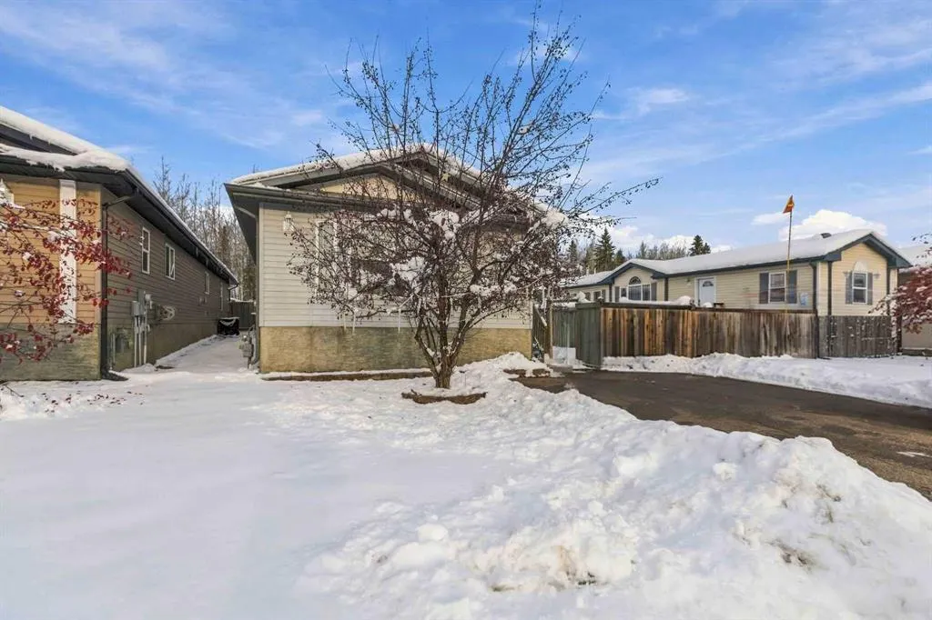 148 Ash Way