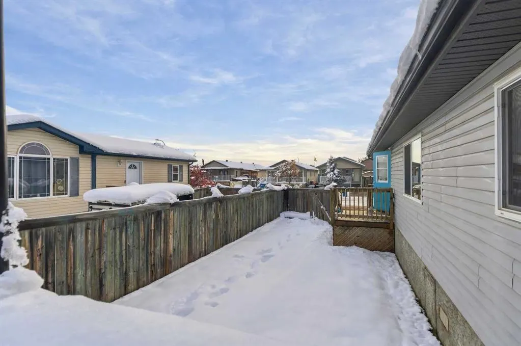 148 Ash Way