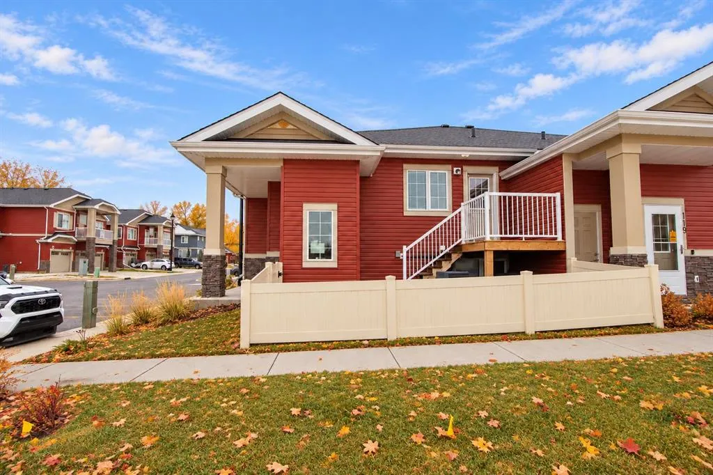 121 Golden Crescent