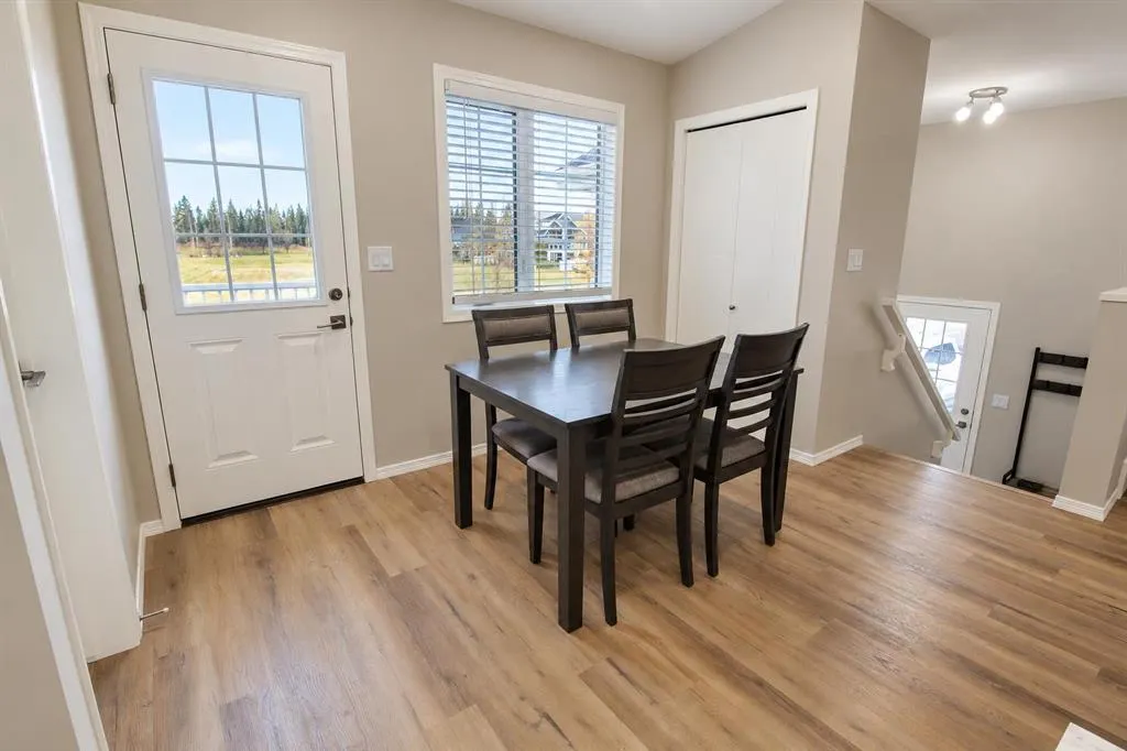 121 Golden Crescent