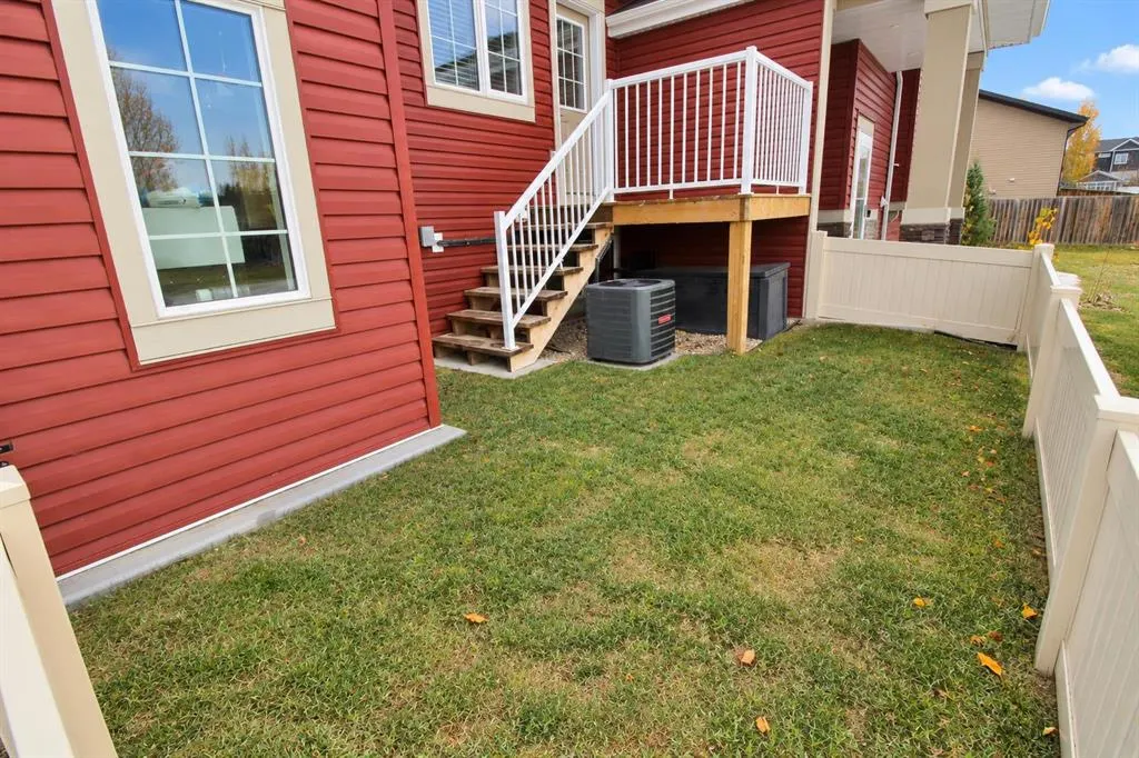 121 Golden Crescent