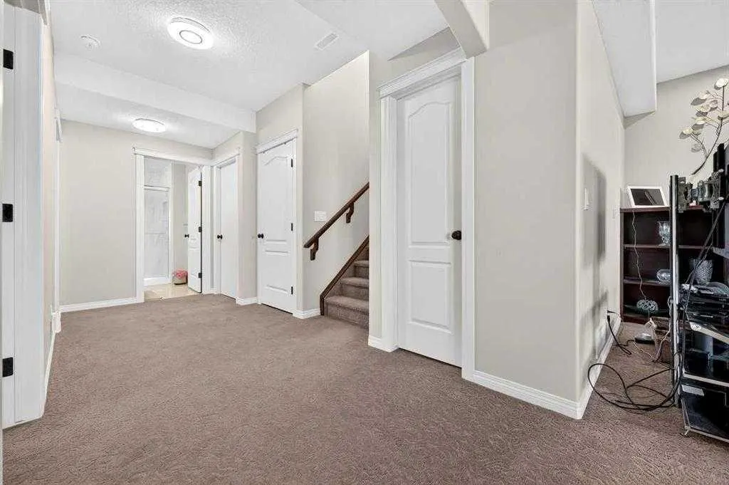 40 Sherwood Manor NW