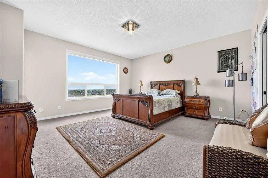 40 Sherwood Manor NW