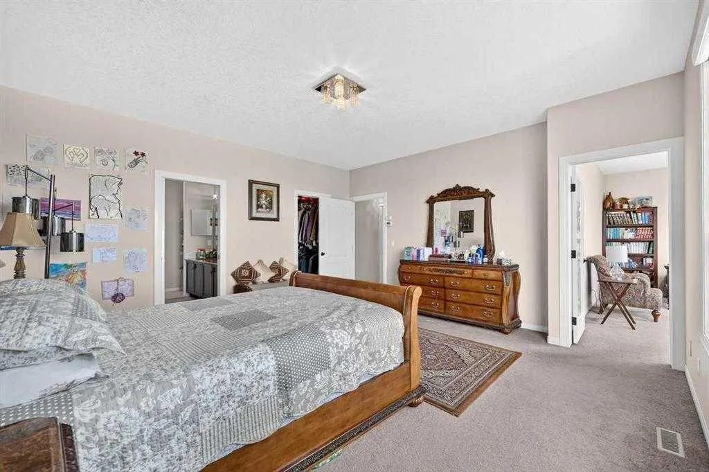 40 Sherwood Manor NW