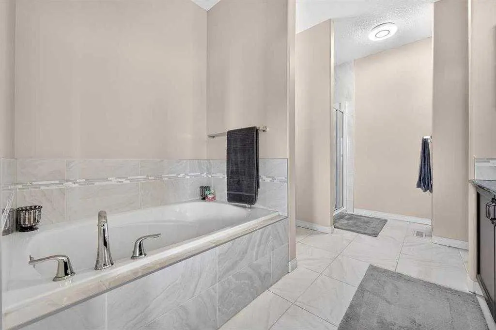 40 Sherwood Manor NW