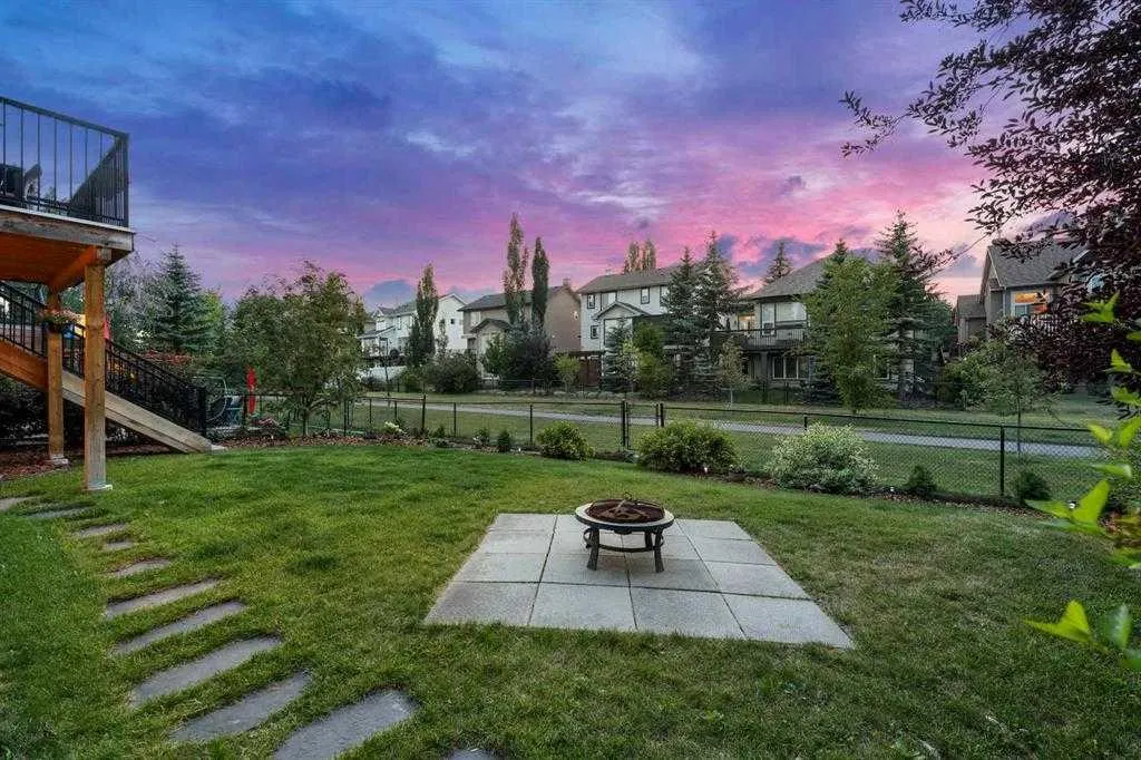 59 Elgin Estates Hill SE