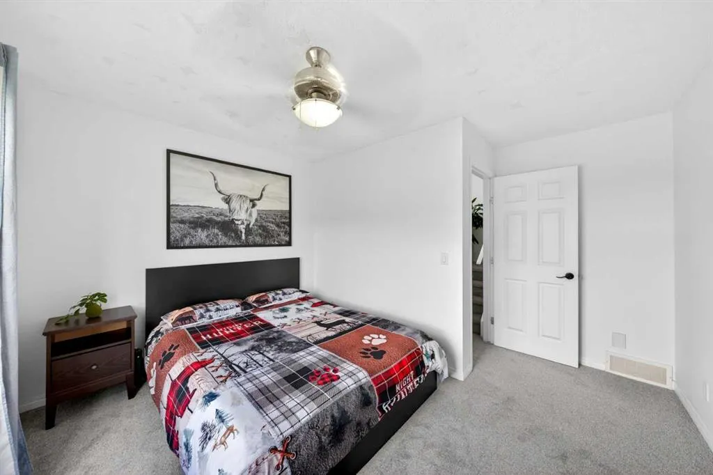 99 Copperfield Court SE