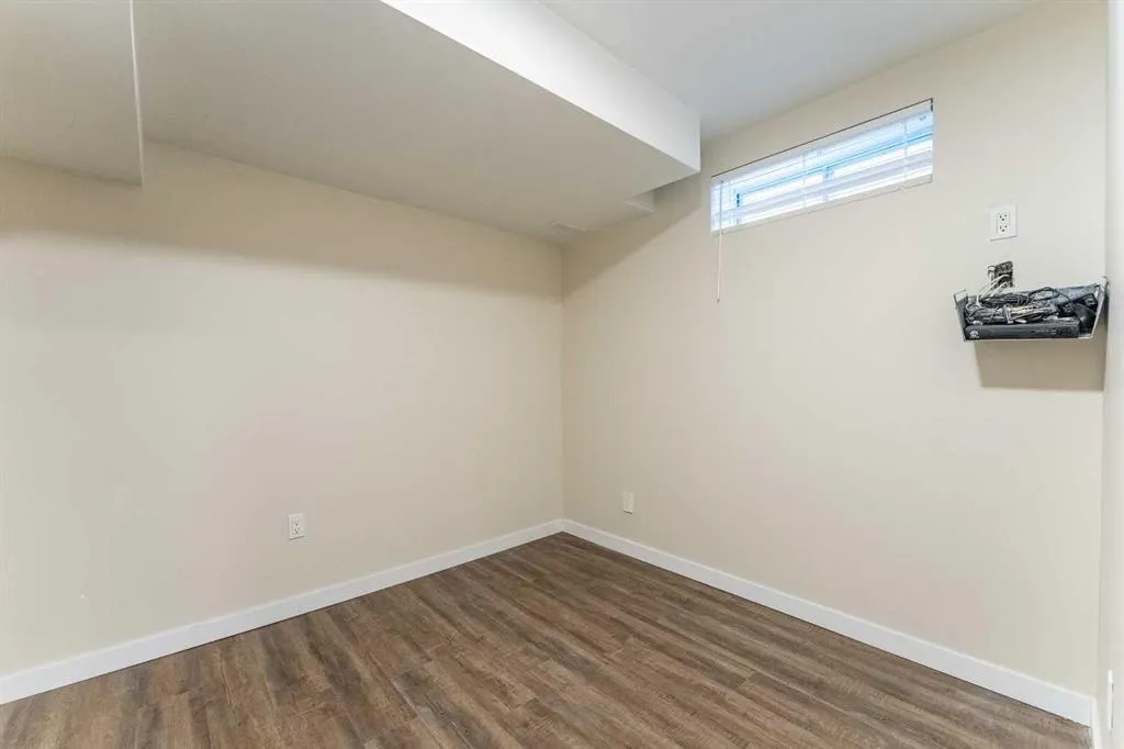 6 Covewood Park NE