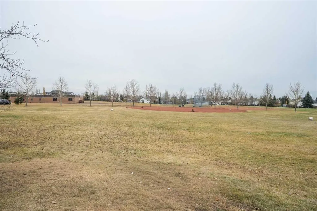 6 Covewood Park NE