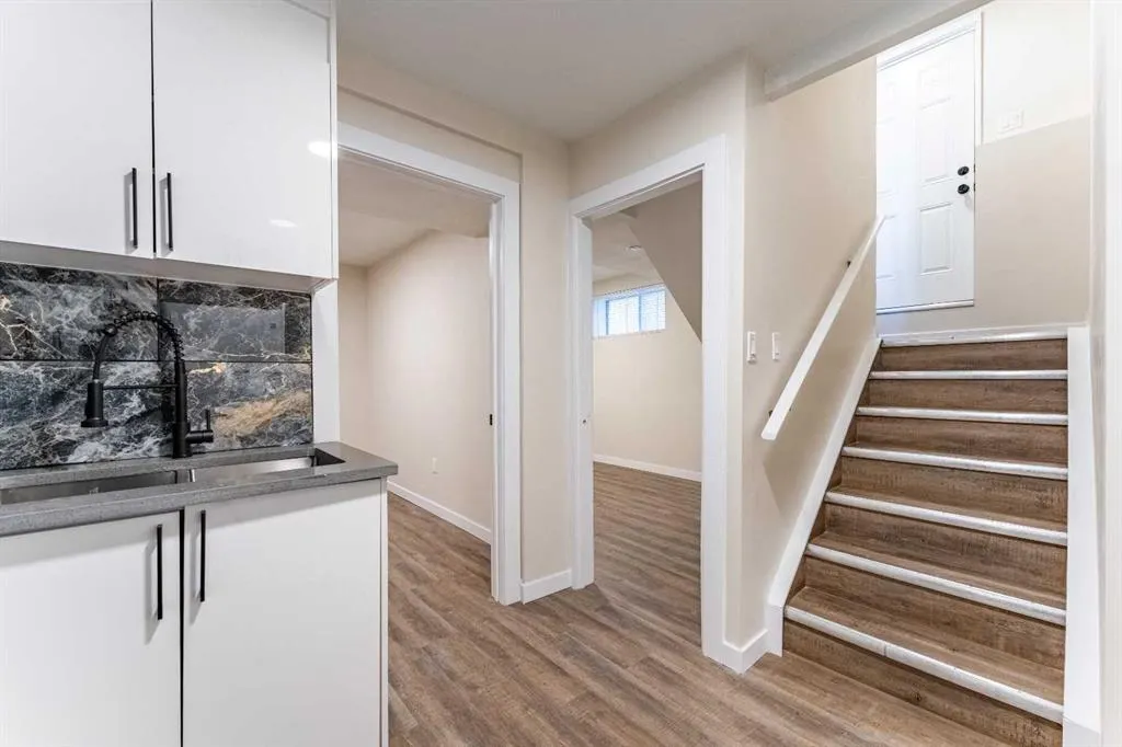 6 Covewood Park NE