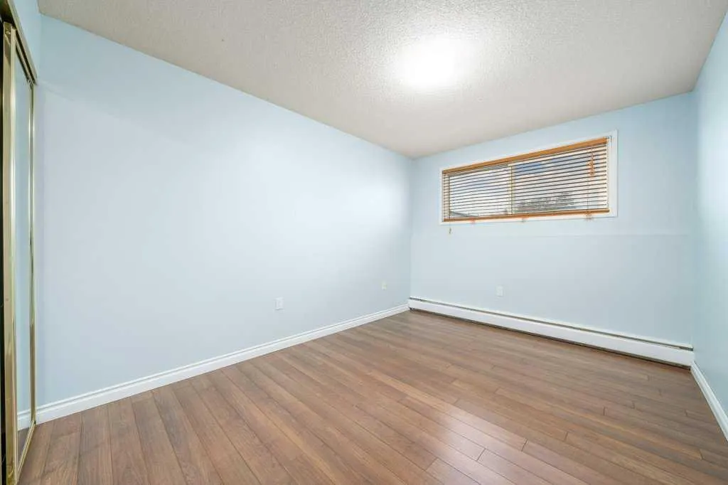 398 16 Street NE #3