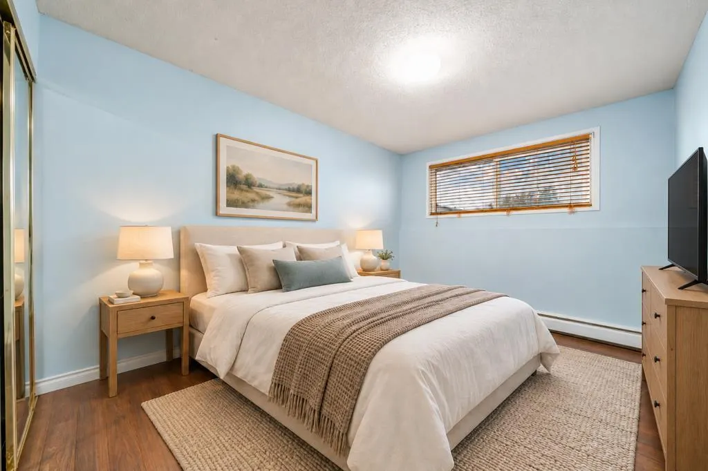 398 16 Street NE #3