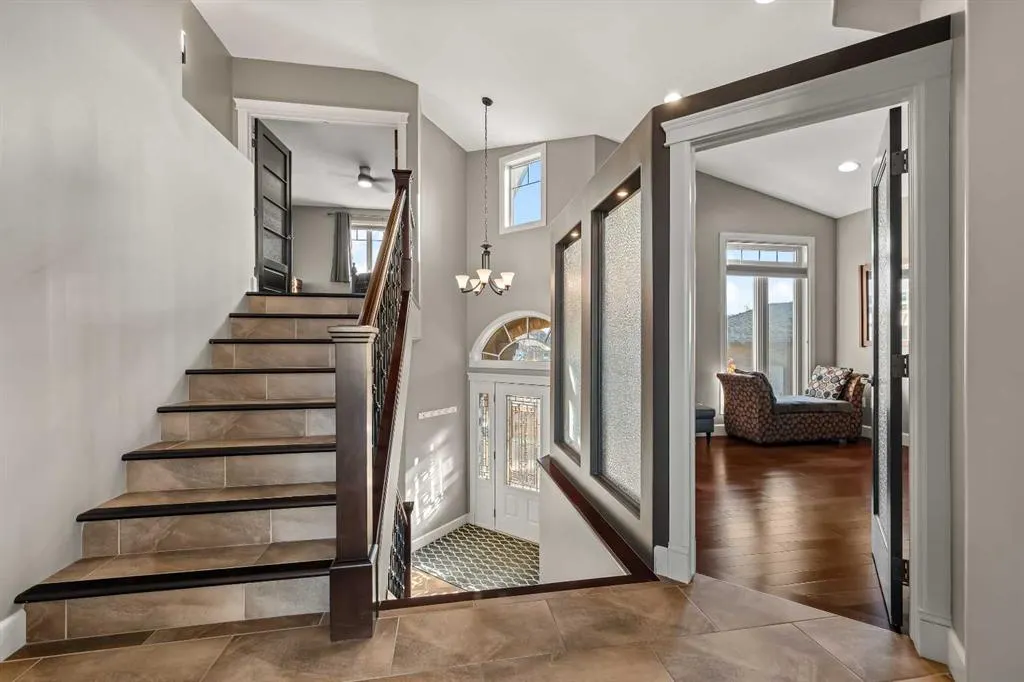 5308 20 Street Close