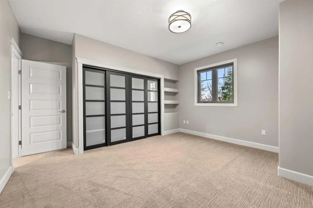 5308 20 Street Close