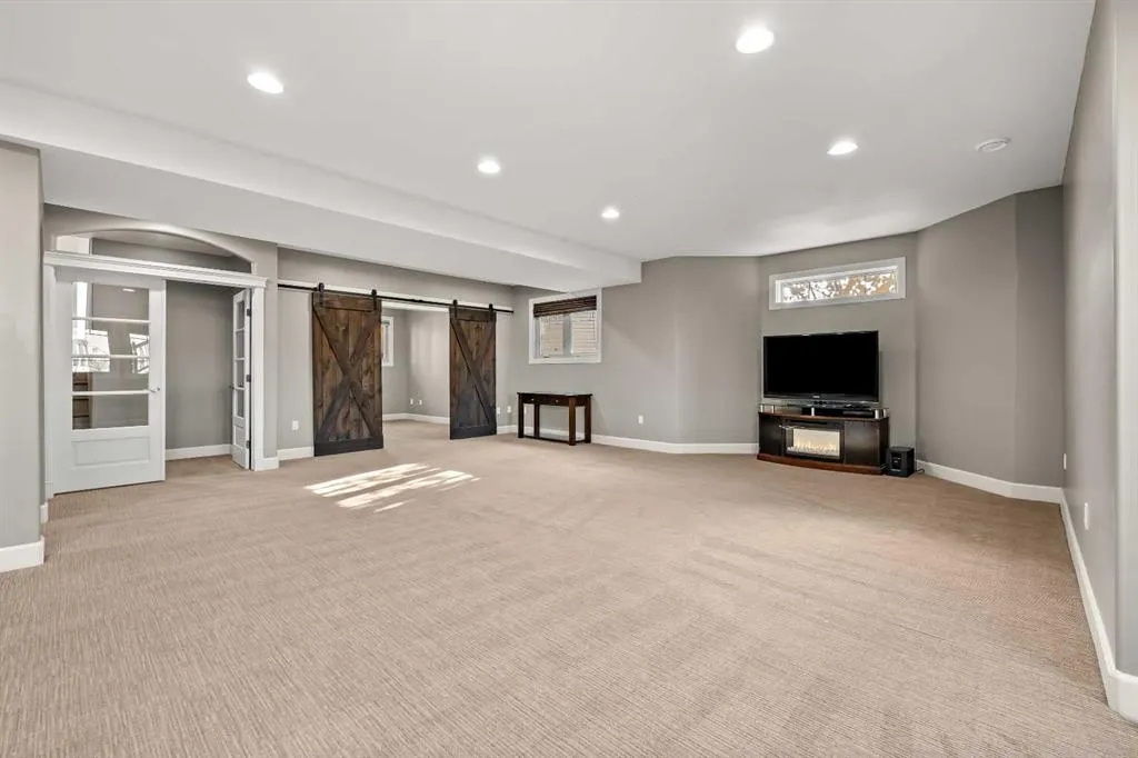 5308 20 Street Close