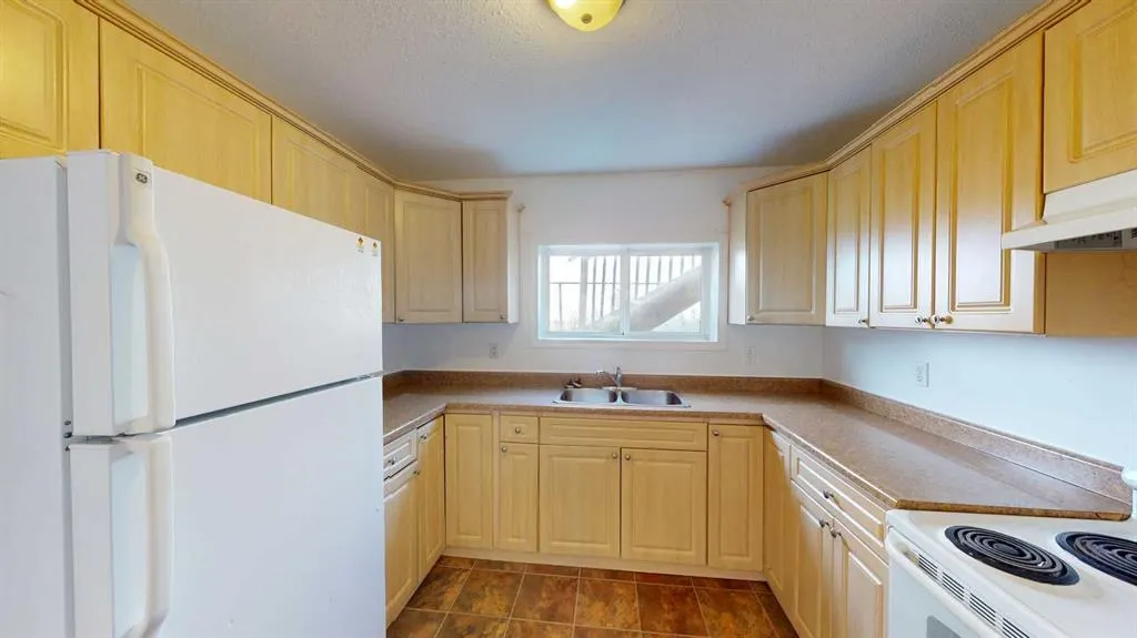 5703 Evergreen Drive #B