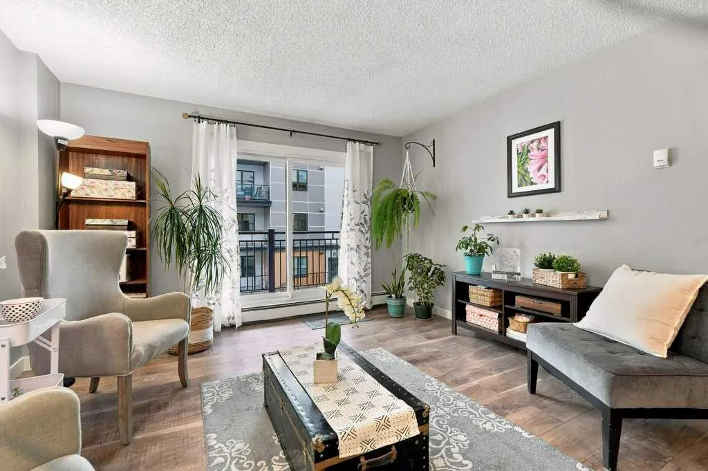 723 57 Avenue SW #325