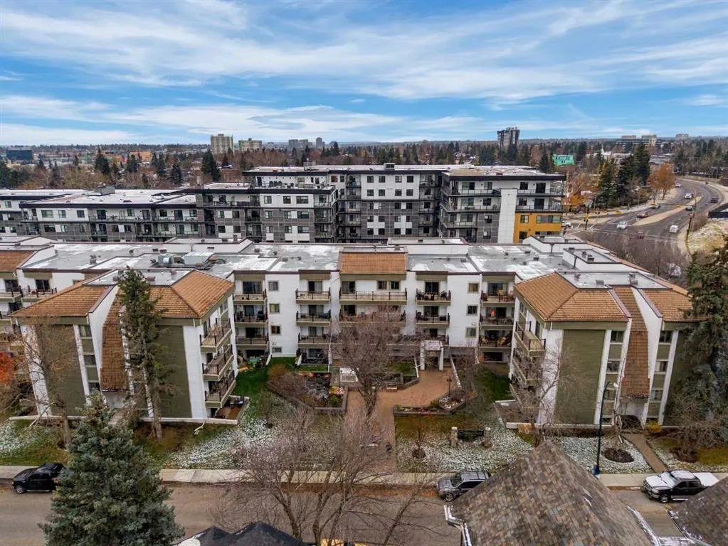 723 57 Avenue SW #325