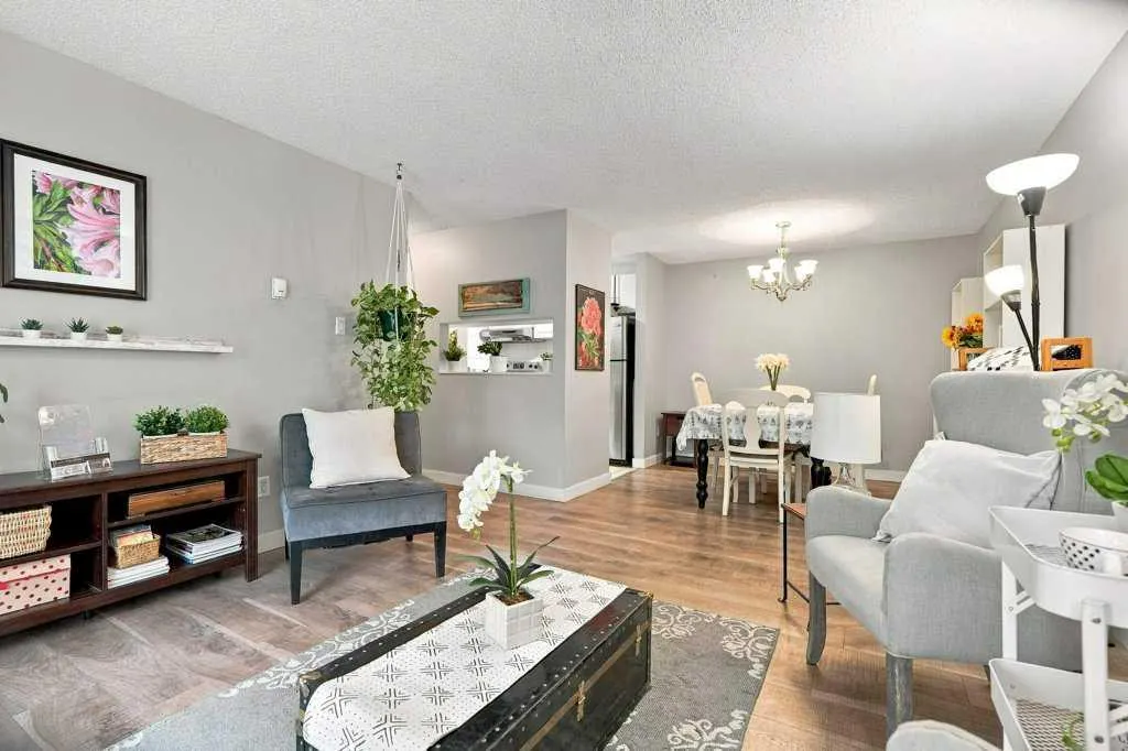 723 57 Avenue SW #325