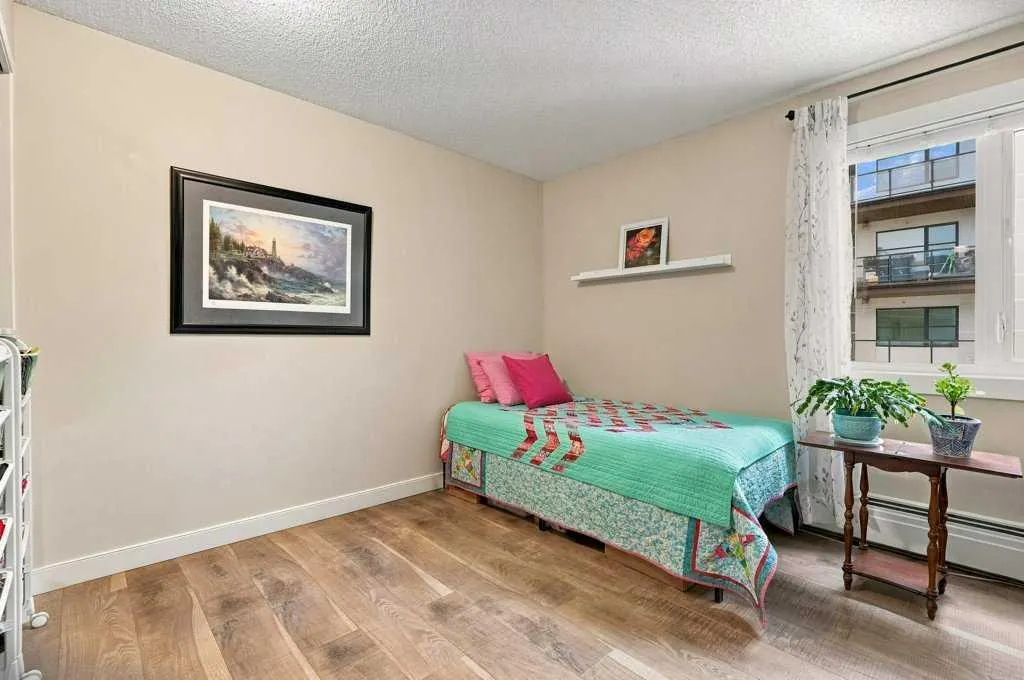 723 57 Avenue SW #325