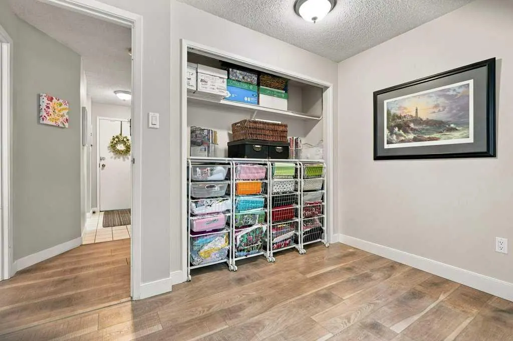 723 57 Avenue SW #325
