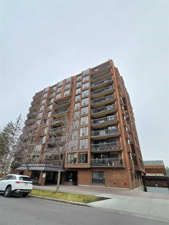 1001 14 Avenue SW #804