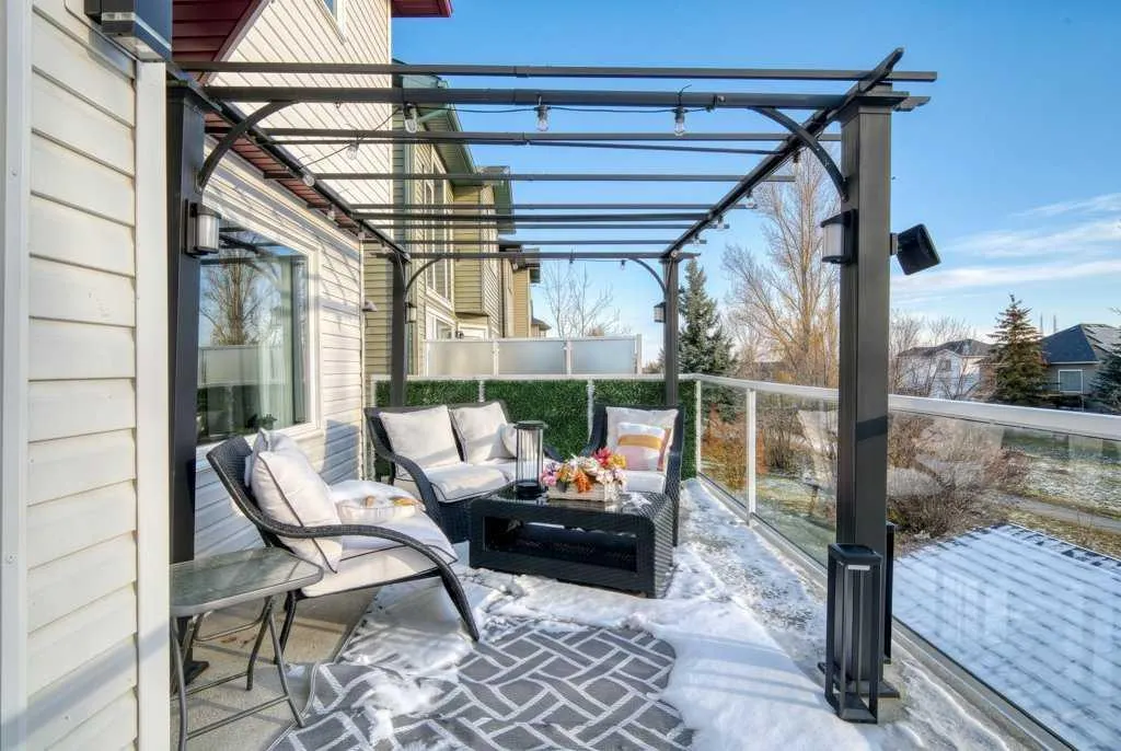 146 Bridlewood Way SW