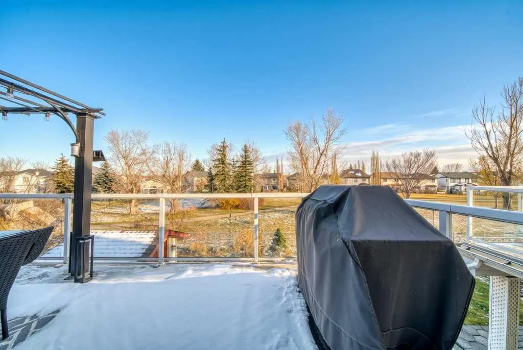 146 Bridlewood Way SW