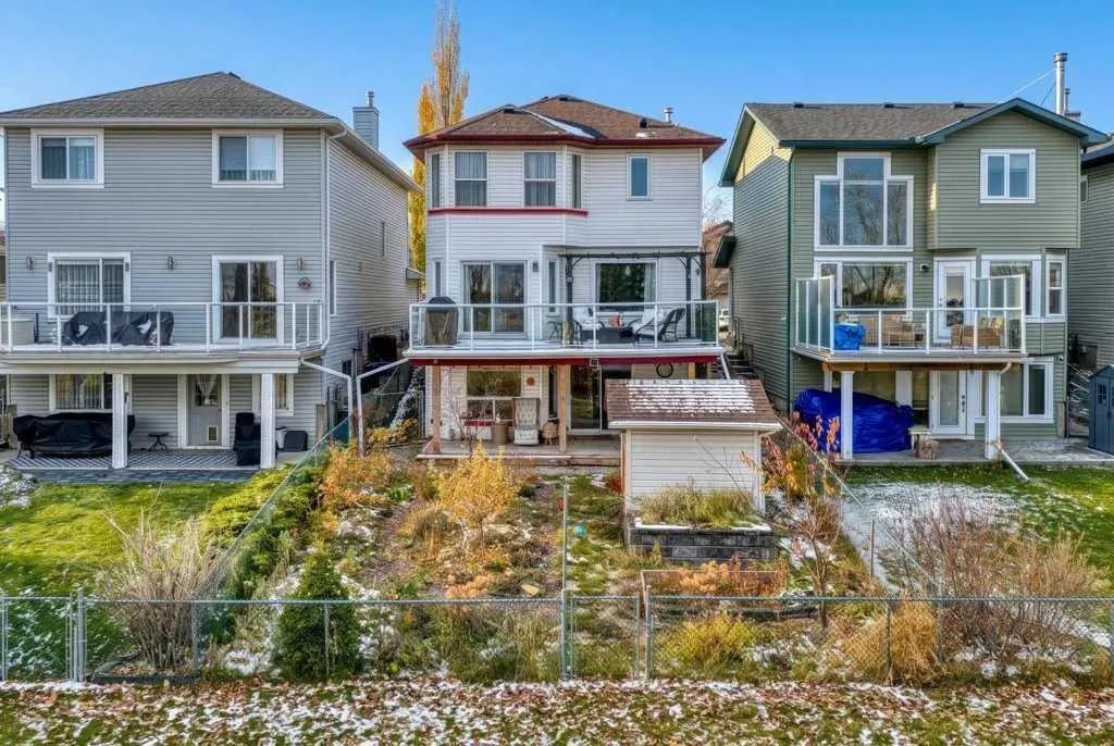 146 Bridlewood Way SW