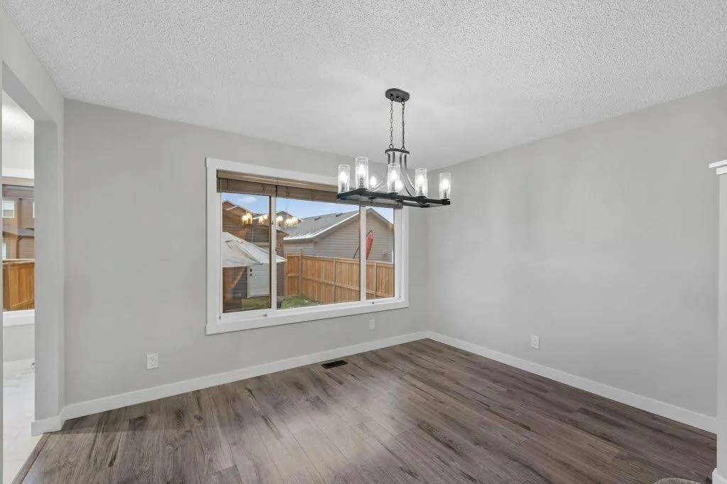 102 Seton Grove SE
