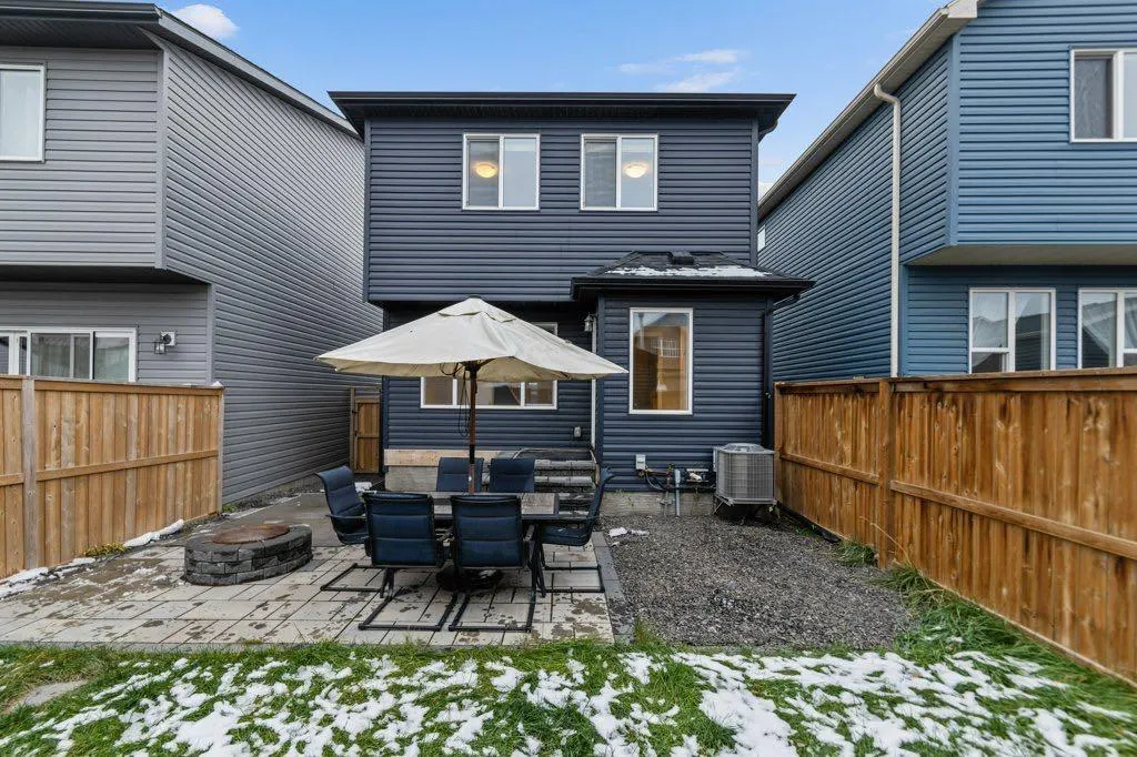 102 Seton Grove SE