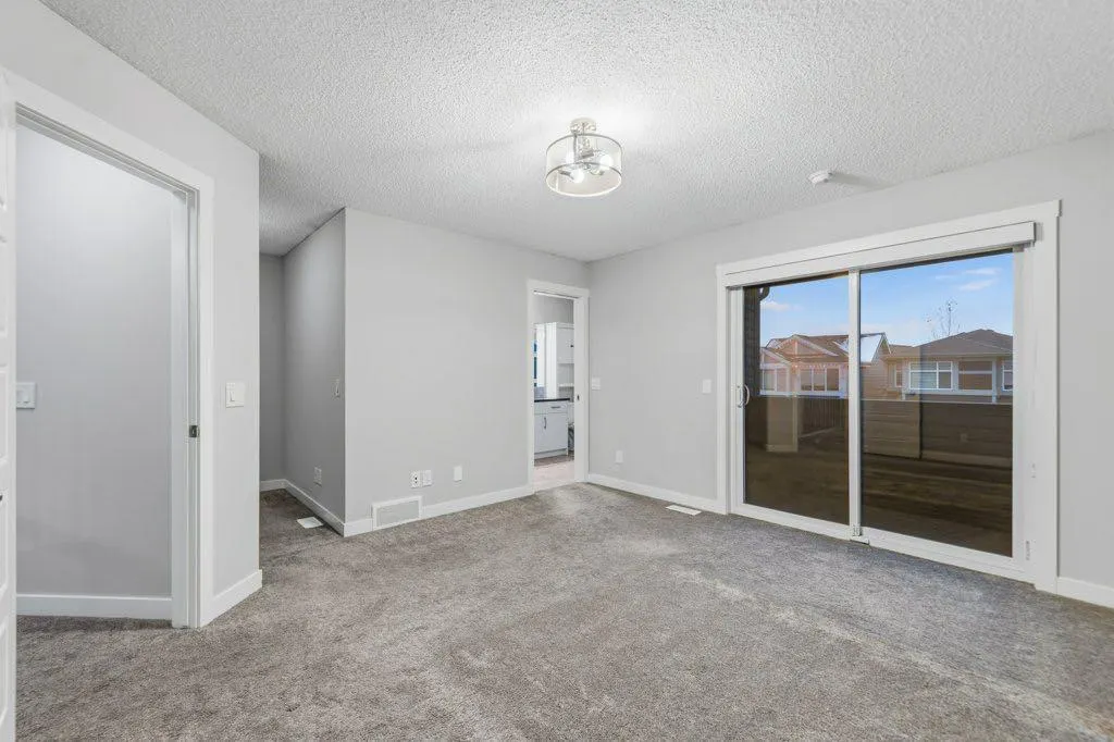 102 Seton Grove SE