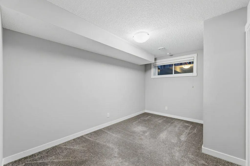 102 Seton Grove SE