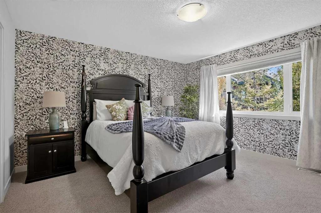 12 Crestridge Rise SW