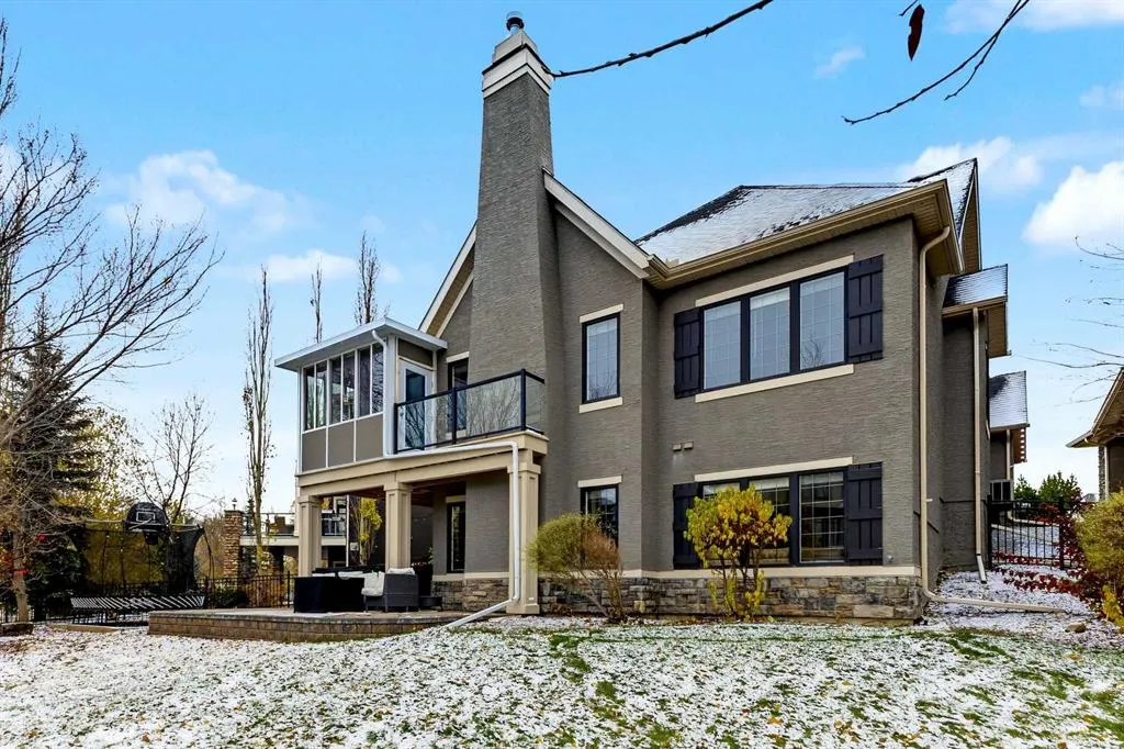 153 Coopers Park SW