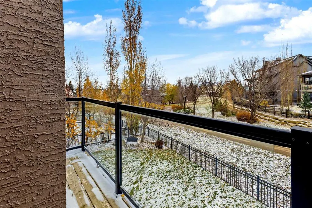 153 Coopers Park SW