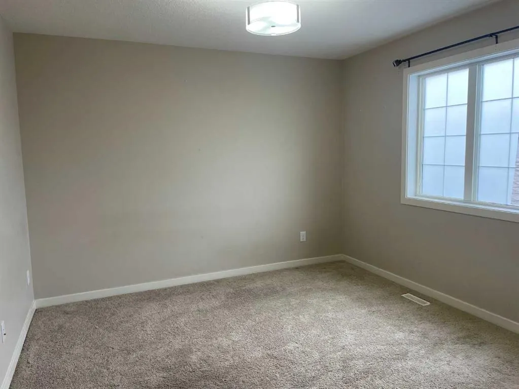 222 Saddlelake Terrace NE