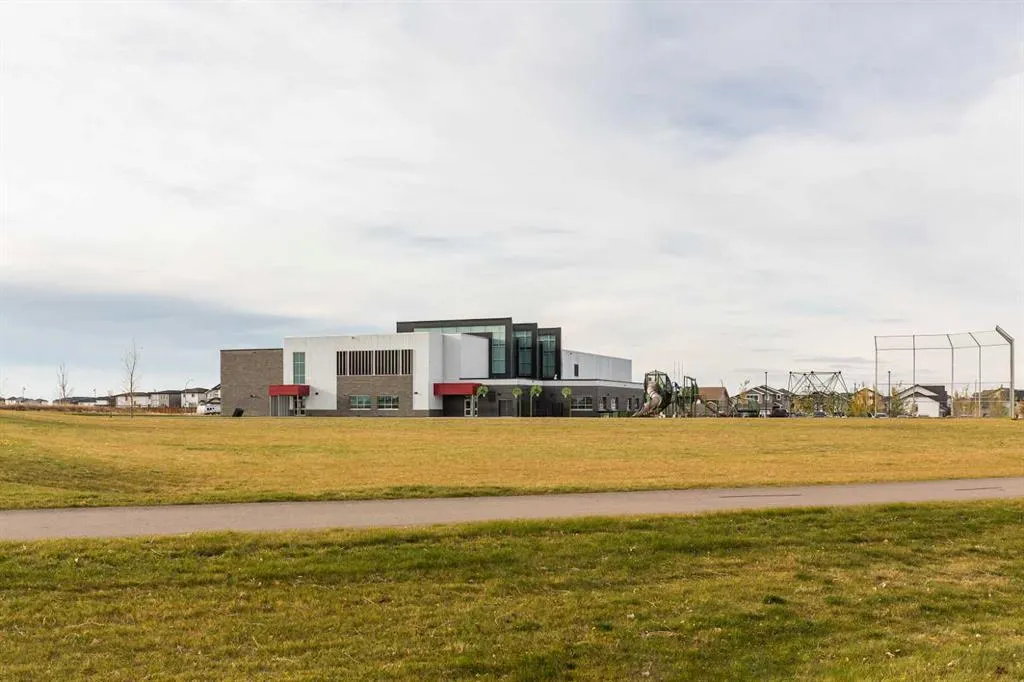 1276 Abitibi Road W