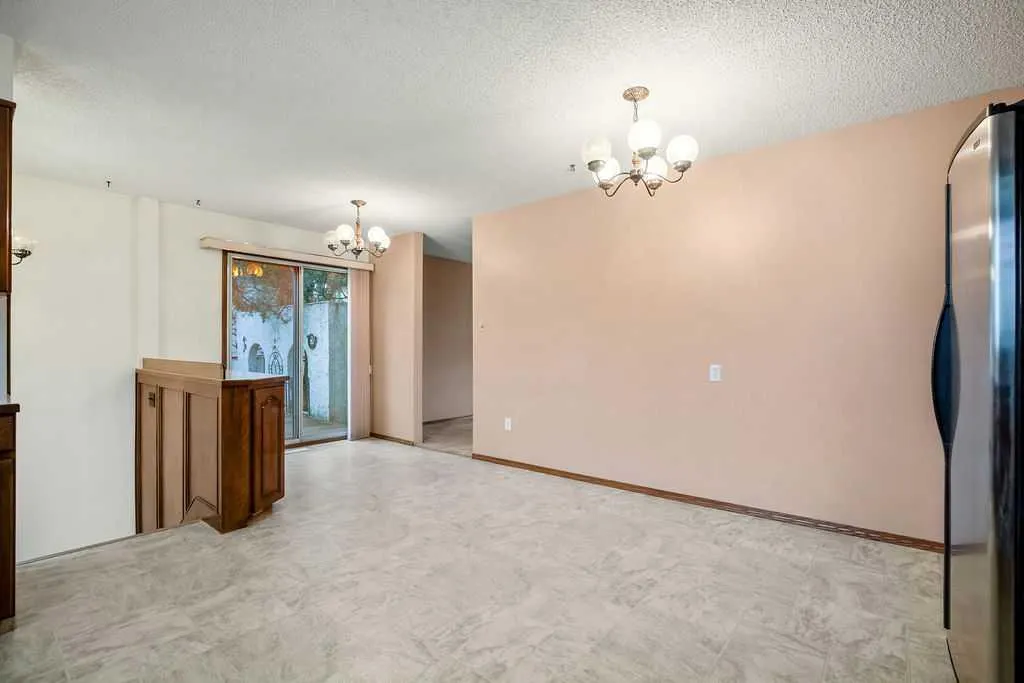 10711 Mapleglen Crescent SE