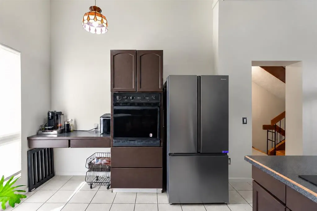 442 Brae Glen Crescent SW