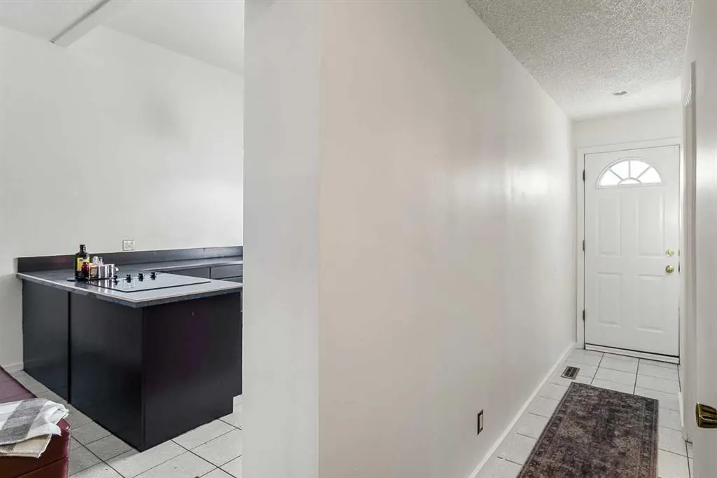 442 Brae Glen Crescent SW