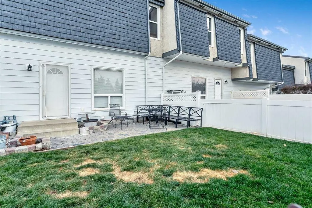 442 Brae Glen Crescent SW