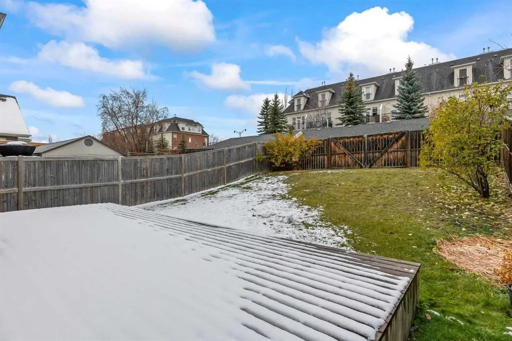 303 Springborough Way SW