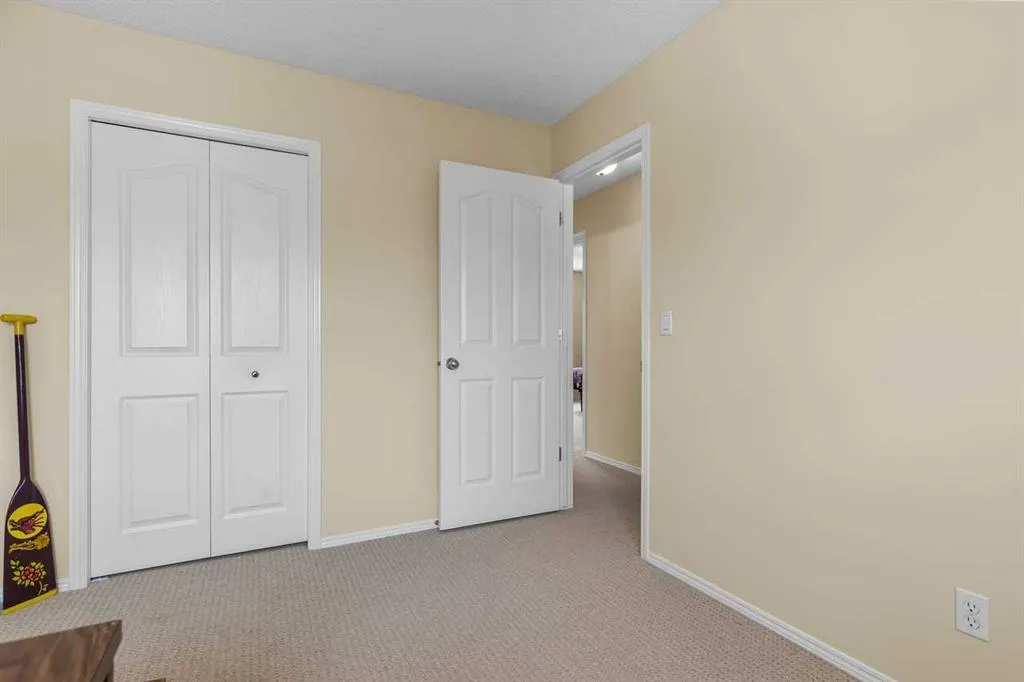 303 Springborough Way SW
