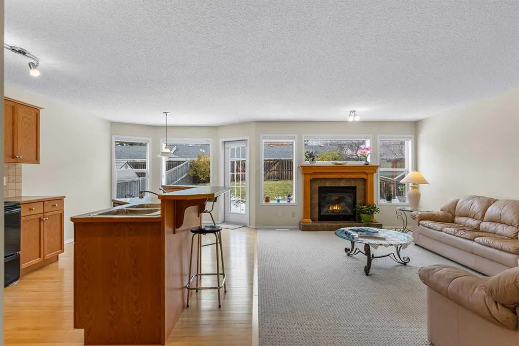 303 Springborough Way SW