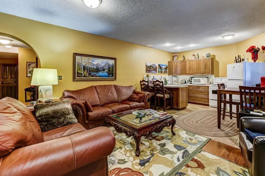 5 Cascade Court